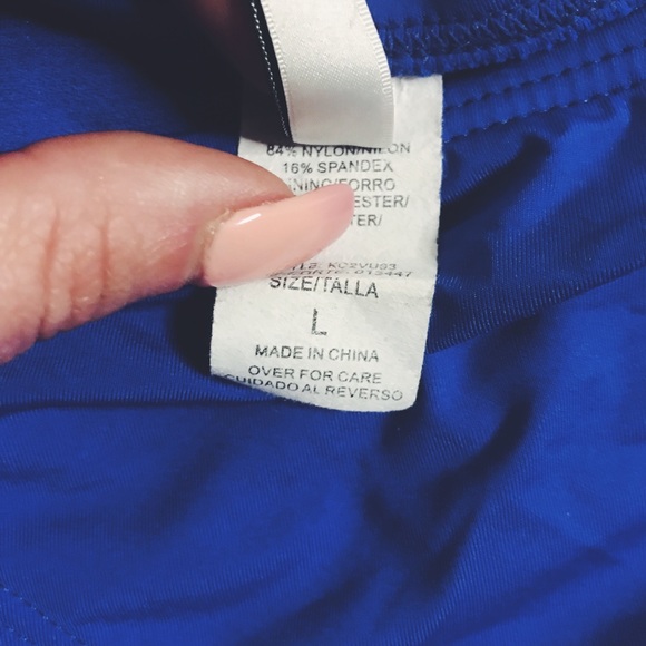 Blue bikini - Picture 6 of 7